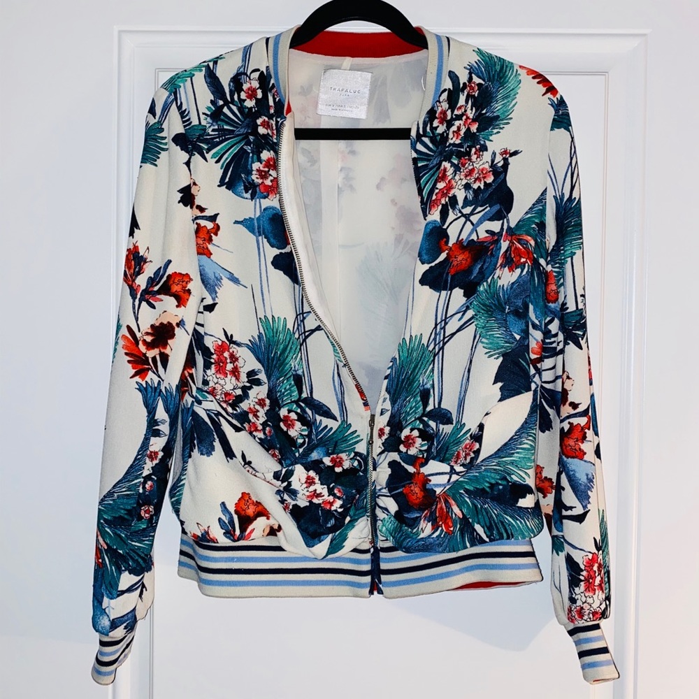 🕊🕊🕊beautiful pattern jacket 🦩🦩
